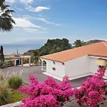 Villa Flores