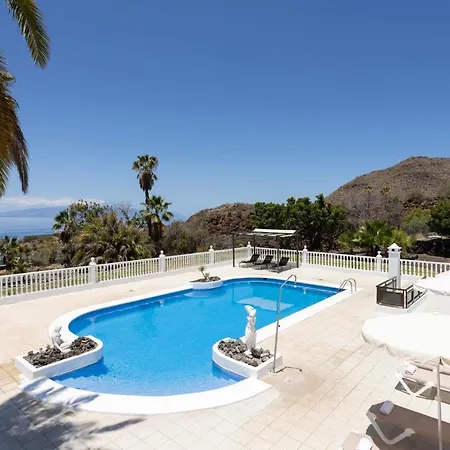 Villa Flores *