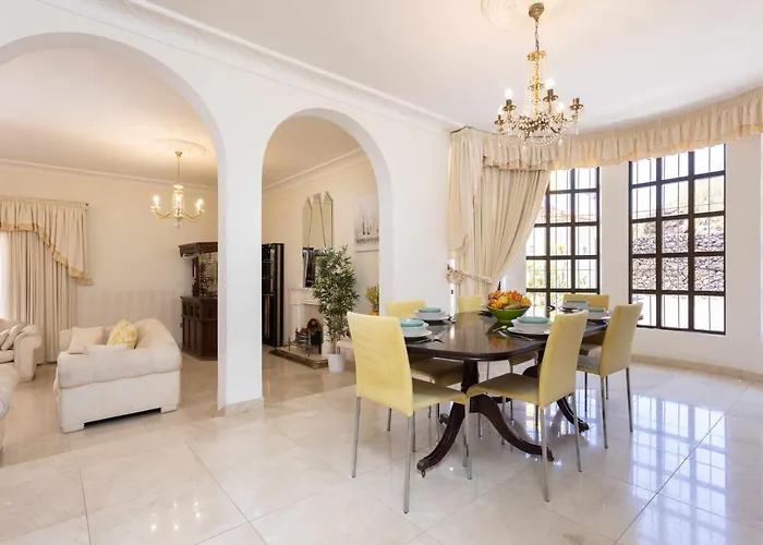 Villa Flores Acantilado de los Gigantes