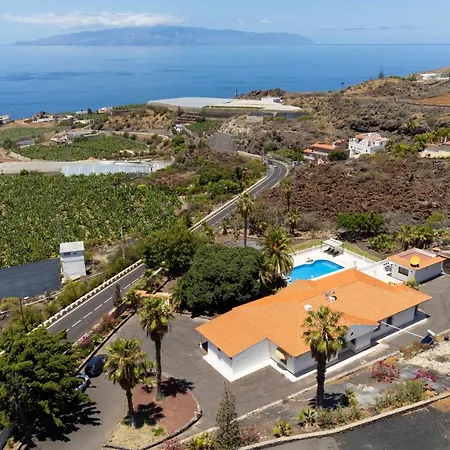 Villa Flores *
