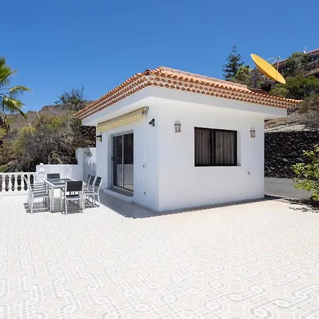 Flores Villa *