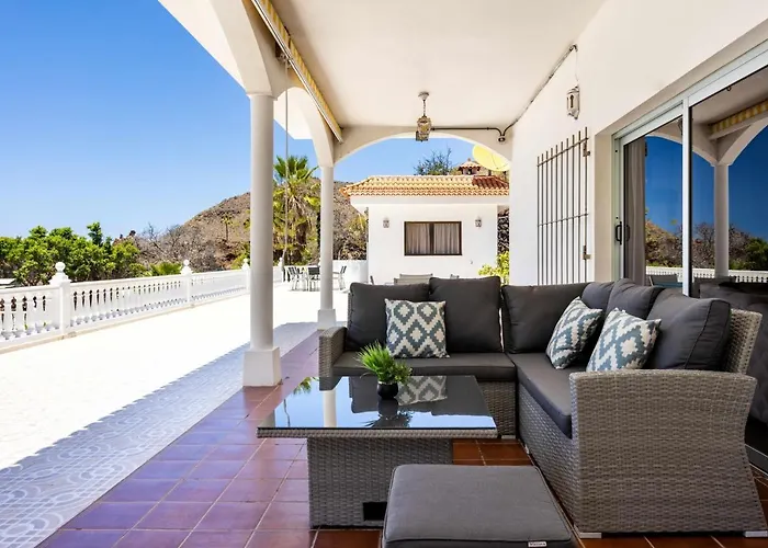 Villa Flores Acantilado de los Gigantes