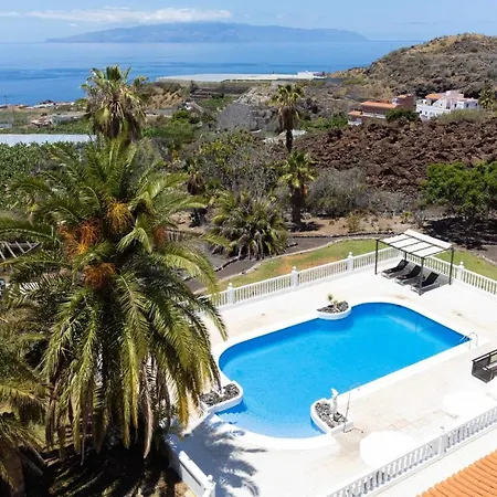 Flores Villa Acantilado de los Gigantes