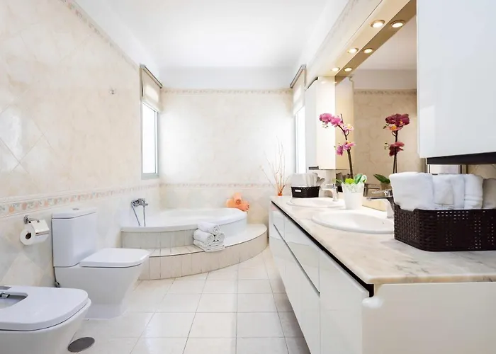 Flores Villa Acantilado de los Gigantes